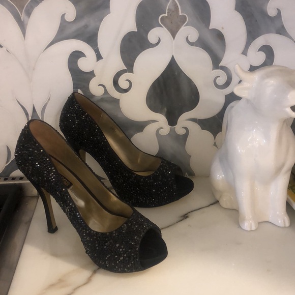 Benjamin Adams London Black Crystallized Satin Dress Pumps, US 7.5 - Picture 12 of 14